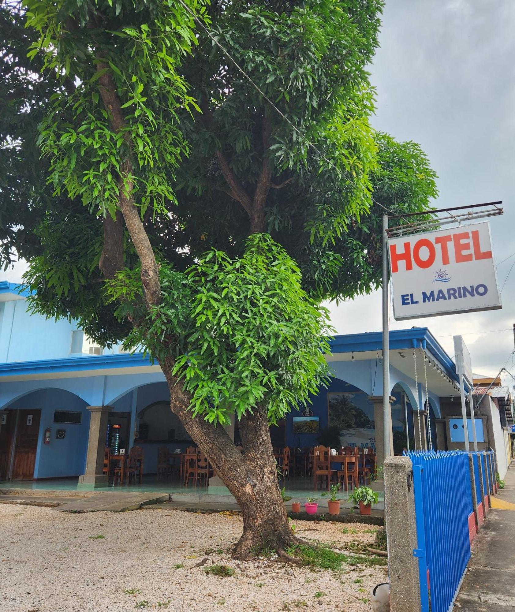 Hotel Y Restaurante El Marino Santa Cruz  Exteriör bild